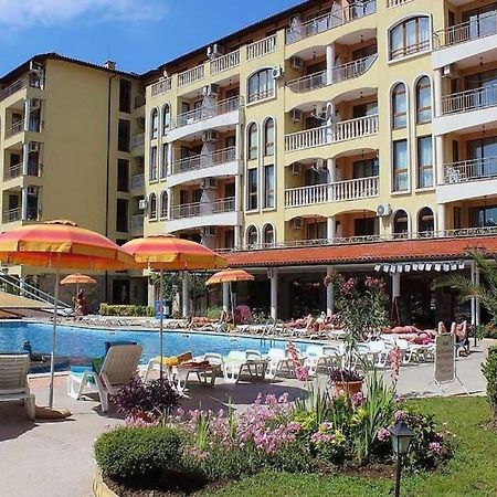 Уютные Апартаменты С Бассейном У Моря В Г. Солнечный Берег Sunny Beach Buitenkant foto